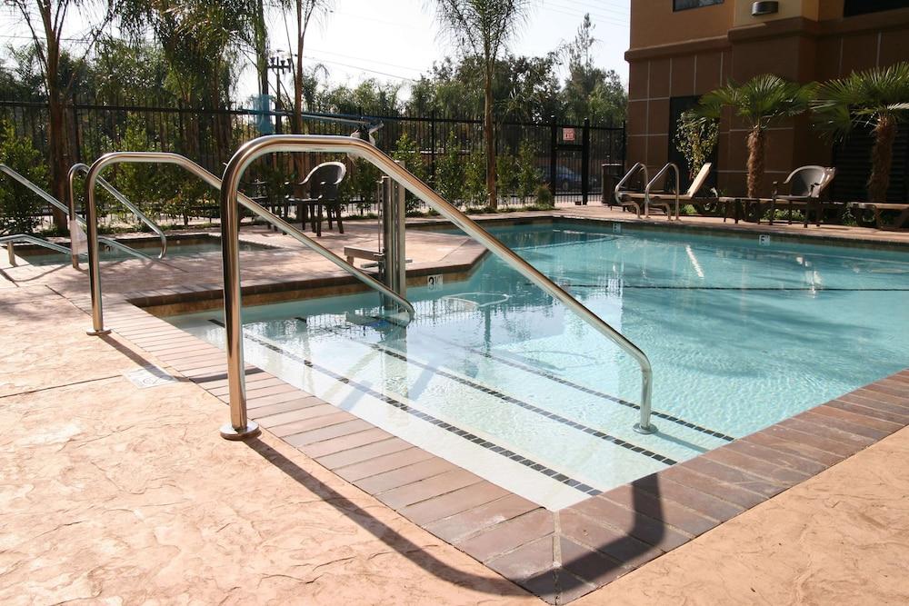 Hampton Inn Visalia Exterior foto